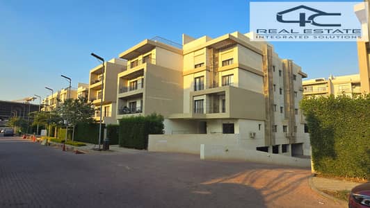 2 Bedroom Flat for Sale in New Cairo, Cairo - 20251117_155131. jpg