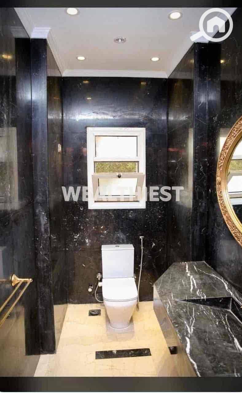 12 af0a7207-f295-406d-9387-8fb999c8fcdd. jpg