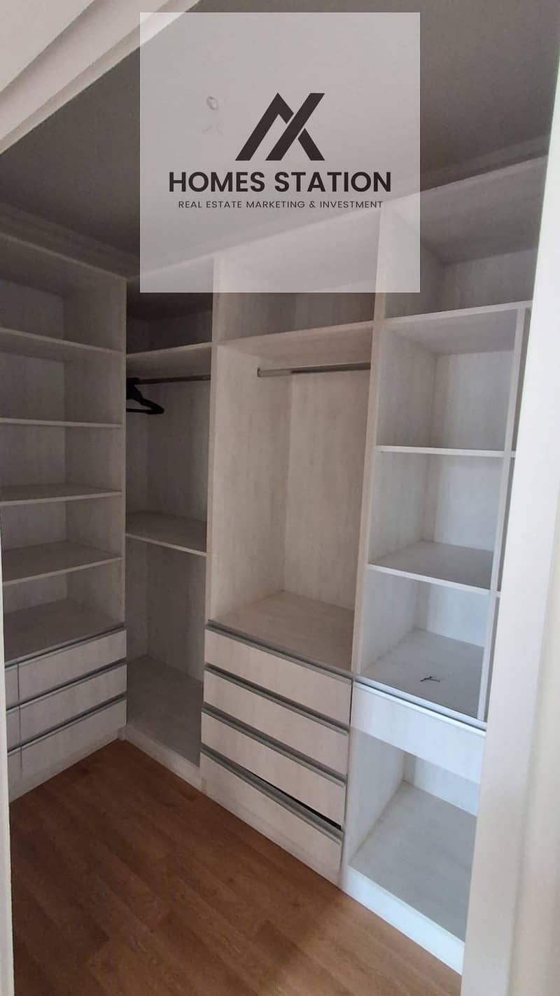 7 10687ce5-1355-44a1-8760-5d82a3d0d334. jpeg