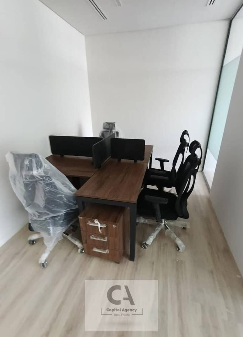 6 4c2b95ac-b0b6-4172-9d7c-21ed161c9f1a. jpg