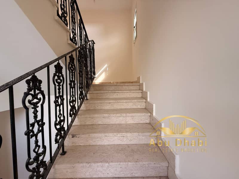 8 39741a05-35ee-45b6-b73e-7784efa5cacf. jpg