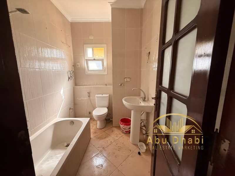 11 aa96eacb-8df0-449c-b011-33ddf79bab6d. jpg