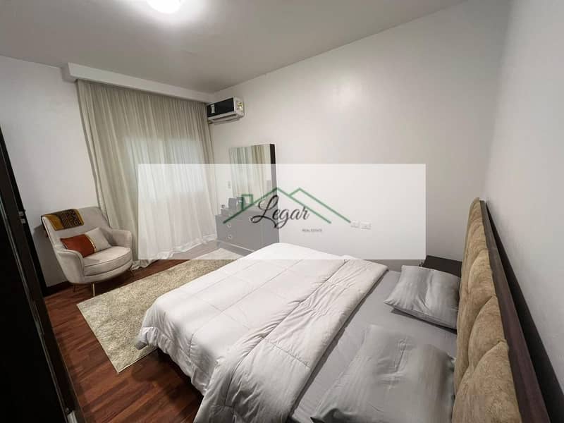 4 b7a81120-388c-4a55-9f75-b6f0546ccd21. jpg