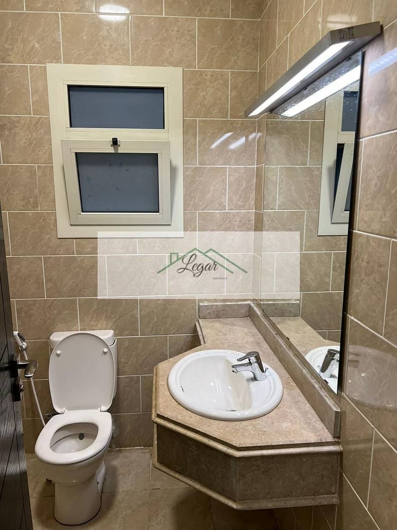 10 f101297a-35e8-43dc-aefa-c3b0de3b14d1. jpg