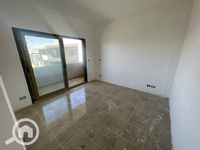 3 d5c3daec-a86a-43a1-9277-a34e55ab2192. jpg