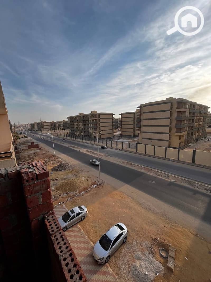 2 5a9f9ae6-5636-4ee9-b7ea-f48416317592. jpg