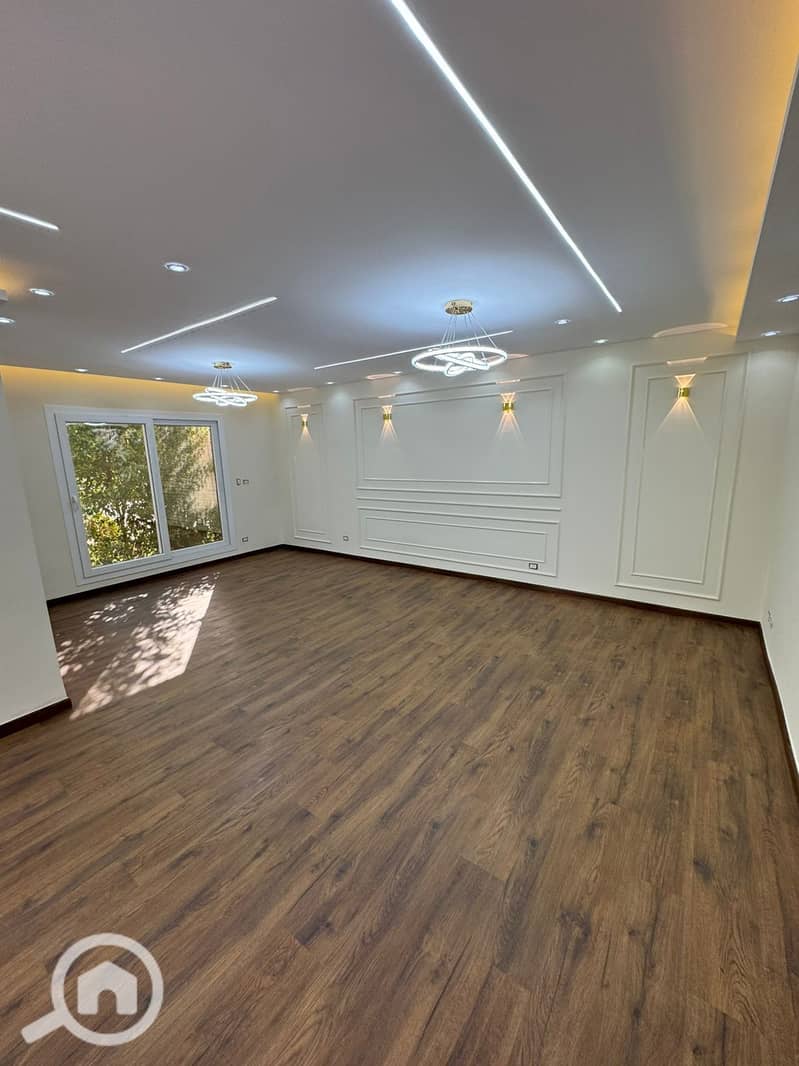 6 882e3597-e51f-4eac-bcf4-dff655f5ba9a. jpg