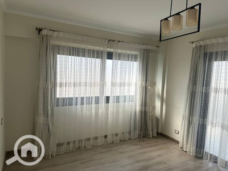 10 WhatsApp Image 2026-01-29 at 15.40. 19 (1). jpeg