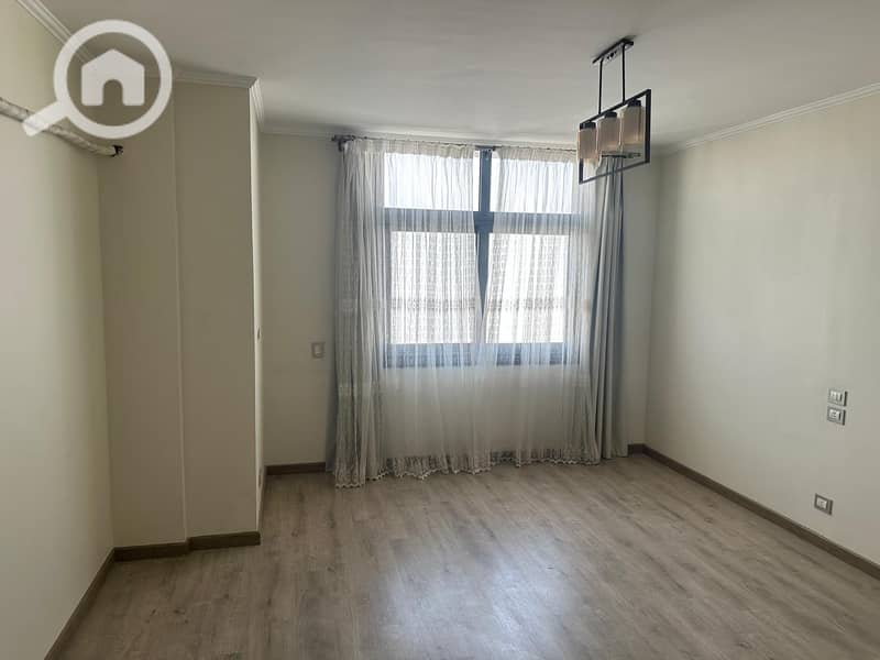 14 WhatsApp Image 2026-01-29 at 15.40. 20. jpeg