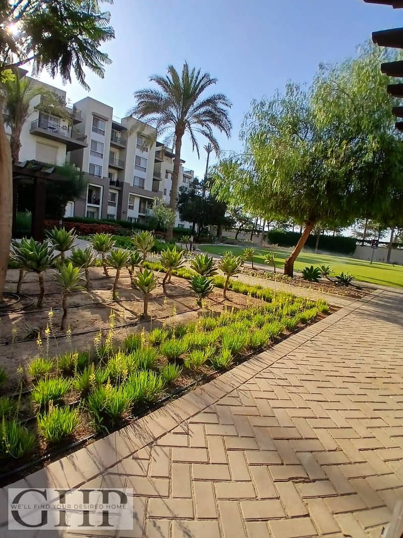 11 e0b0883e-d481-4aab-b544-c11a3b3bd0e6. jpg