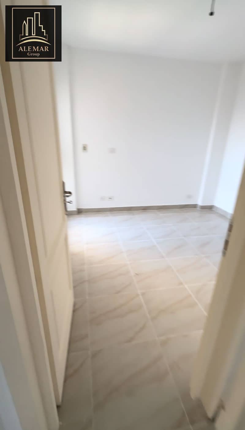 6 1894c9b5-a348-4723-bcd3-0811f50a953a. jpg