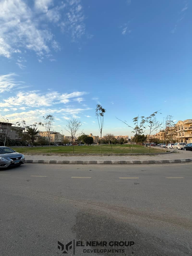 8 c008909b-fa2e-445b-96a5-e01db769c981. jpg