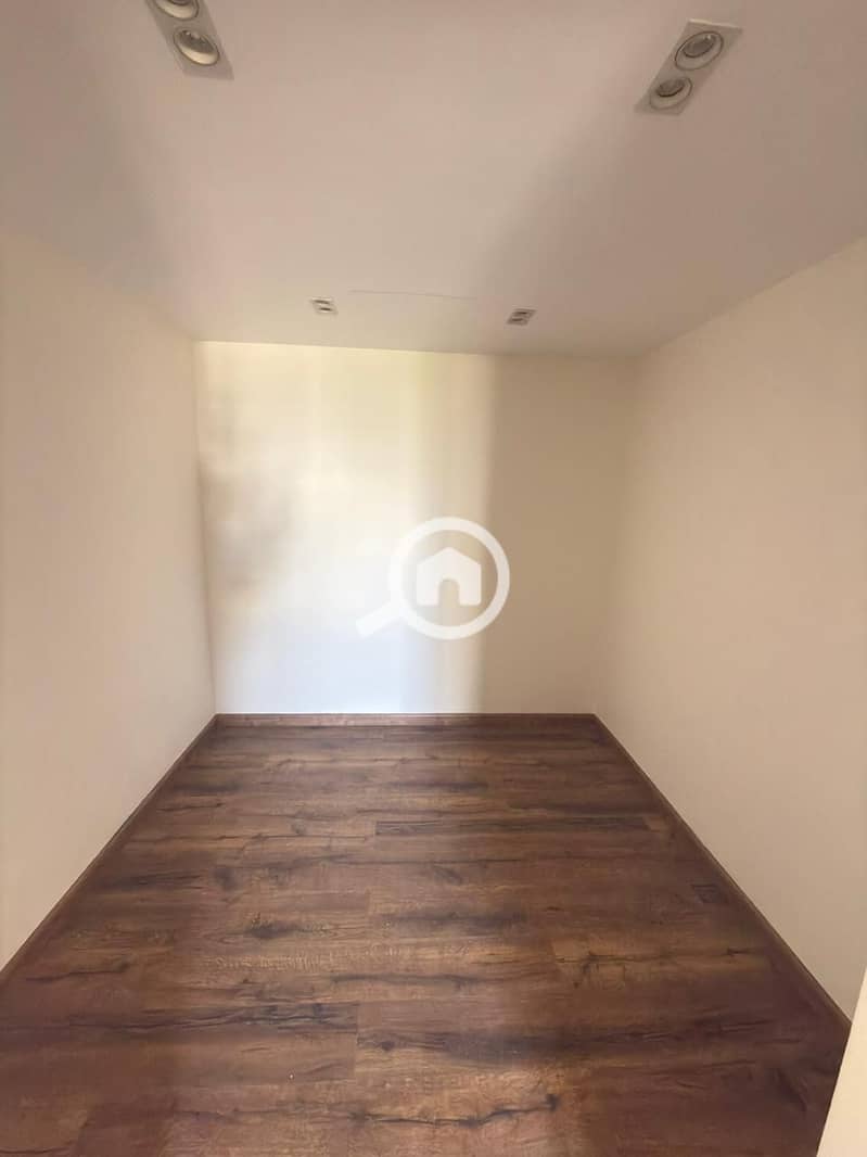 11 WhatsApp Image 2025-11-18 at 7.23. 42 PM (1). jpeg