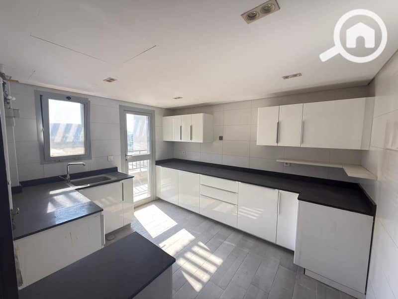 12 WhatsApp Image 2025-11-18 at 7.23. 42 PM (2). jpeg