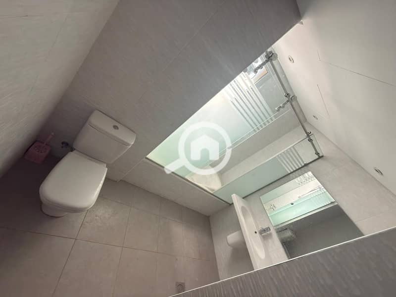 29 WhatsApp Image 2025-11-18 at 7.23. 49 PM (3). jpeg