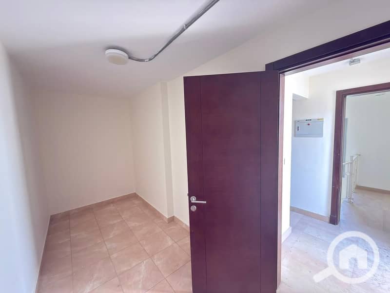 38 WhatsApp Image 2025-11-18 at 7.23. 52 PM (1). jpeg