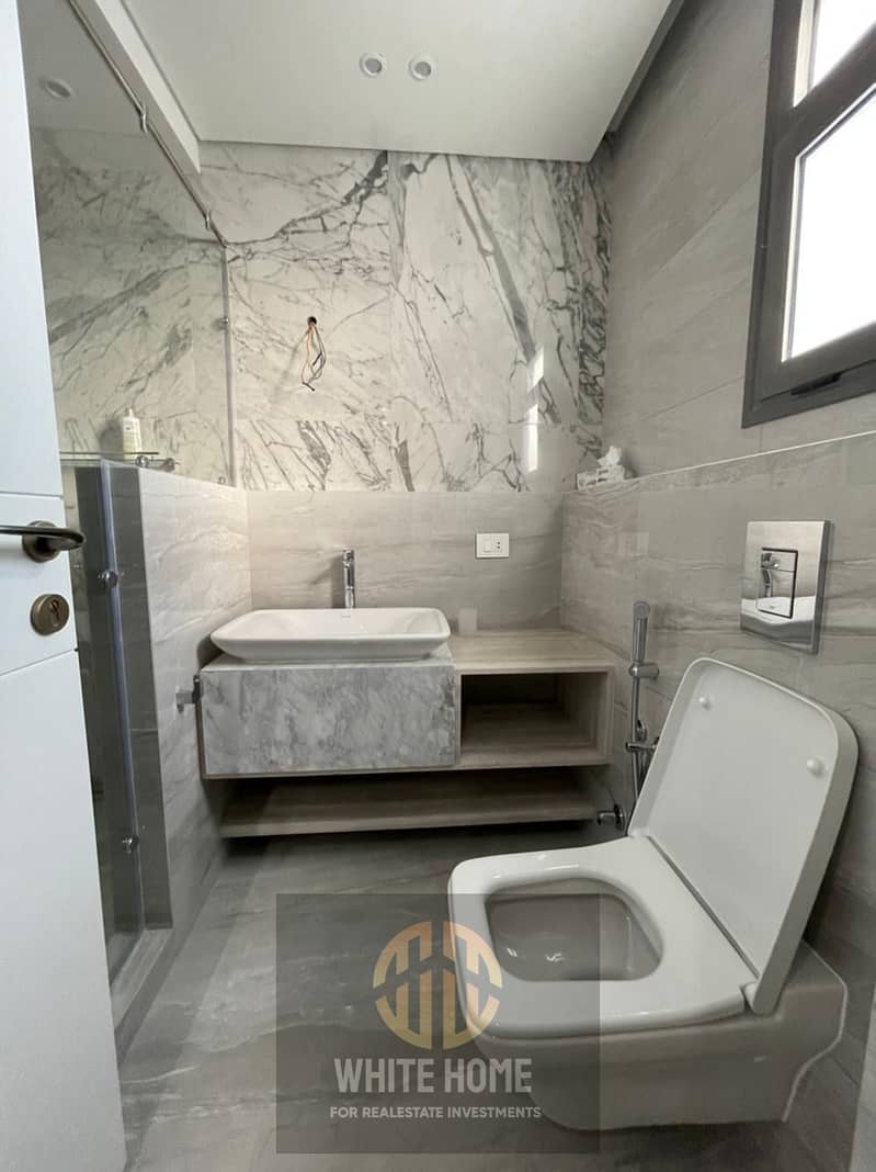 4 8924abec-75f0-4f92-ba3f-18abcfbc83ea. jpeg