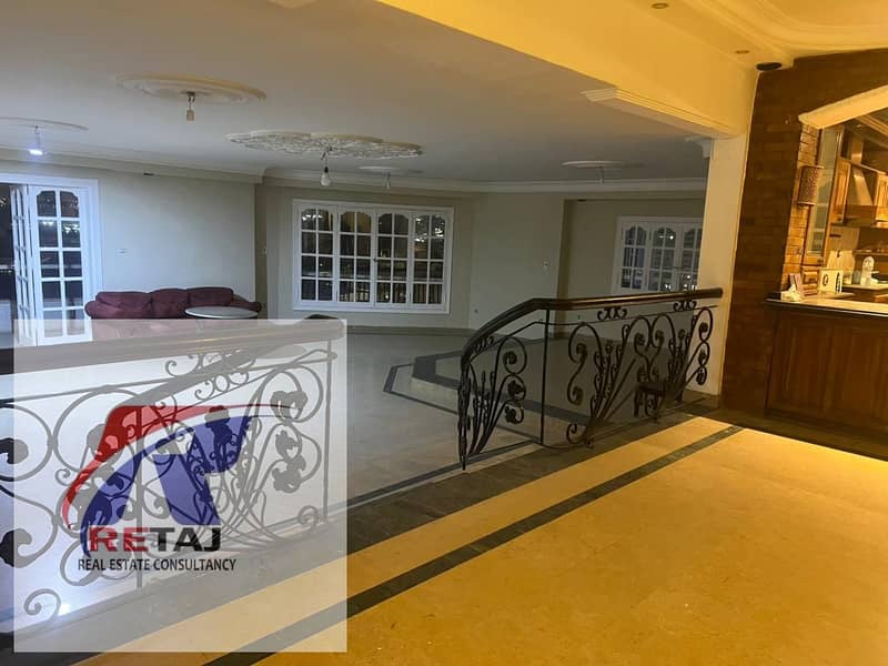 4 4d5f5688-84ef-4a95-9a94-2a3d41f246f8. jpg