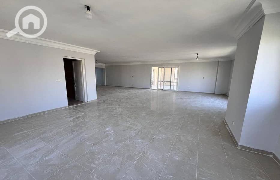 2 09ae38cd-8253-41e2-9b75-f5884513f491. jpg