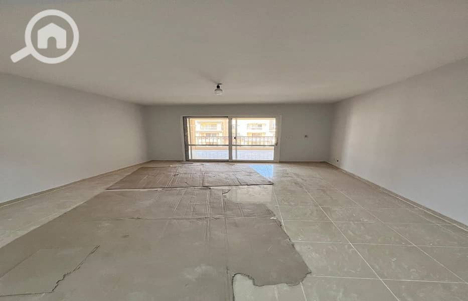 12 cefdf01c-e146-4fef-b1d5-5f49f79670ce. jpg