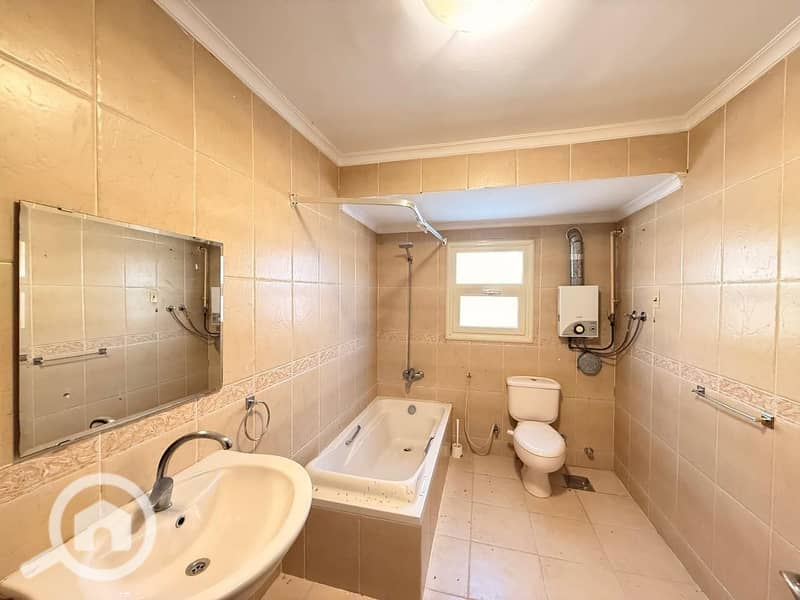 5 WhatsApp Image 2026-01-29 at 16.50. 39 (1). jpeg