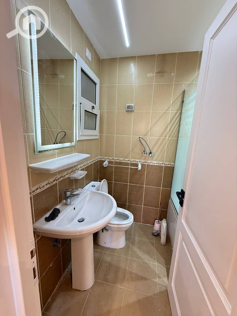 16 WhatsApp Image 2025-12-21 at 5.17. 45 PM (2). jpeg