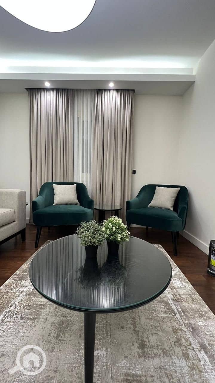 3 026859ea-bfb1-4ece-b1a1-ffe9888854da. jpg