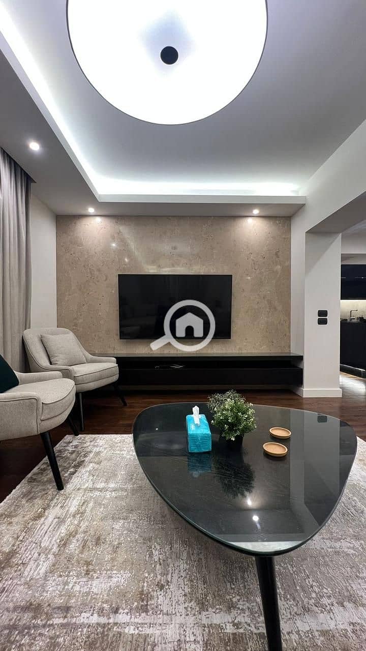 4 925c4215-9190-4ee9-a9b9-0752b11d8f29. jpg