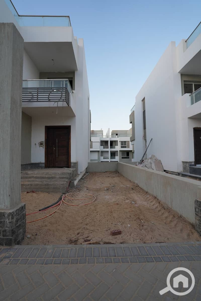 15 9e7313a7-0572-440a-b0ea-d2d84c114a10. jpg