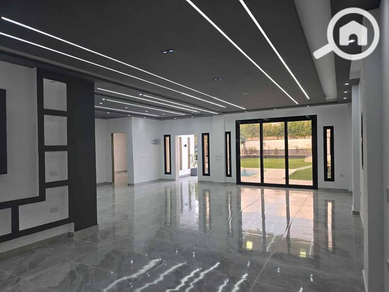 4 60c92f8c-8391-4b90-9b24-188d74b0ae4f. jpg