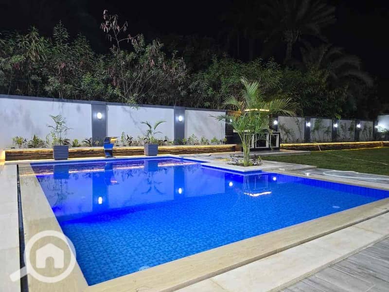 11 c8094c27-b5cf-4379-9dcd-57b9f95f6392. jpg