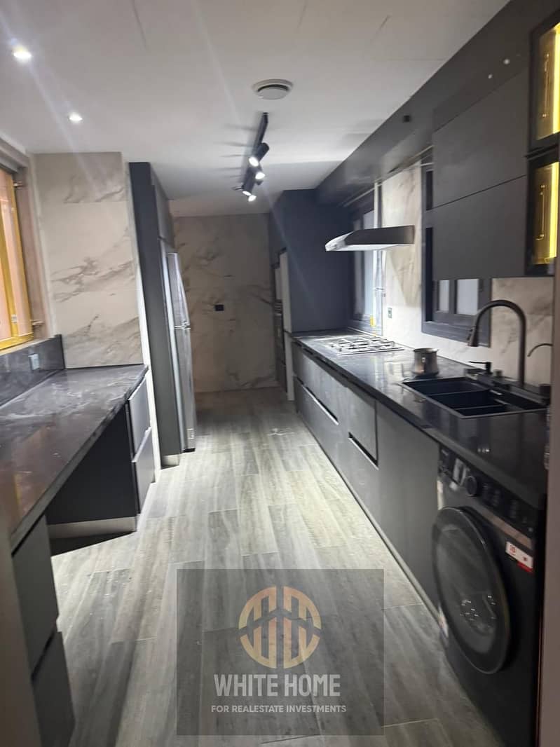 4 8f0de96c-cd34-45c2-8085-dfe42d17023a. jpeg