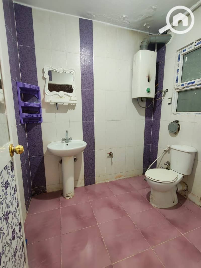 6 080a0d65-eaef-4b65-b74e-7360a7d6a7fa. jpeg