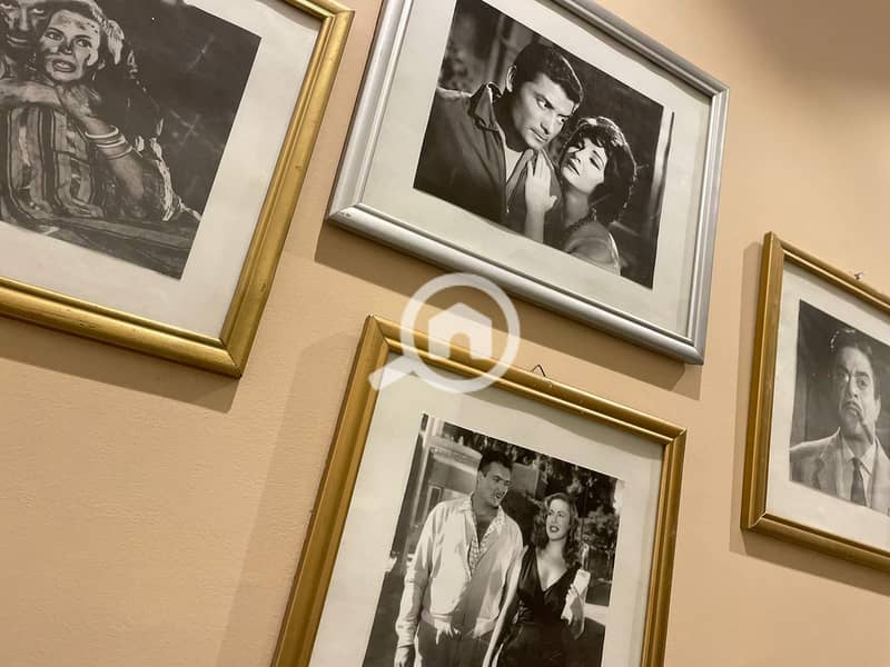 8 b9ef0724-717f-4d20-b130-d49560ec59d8. jpeg