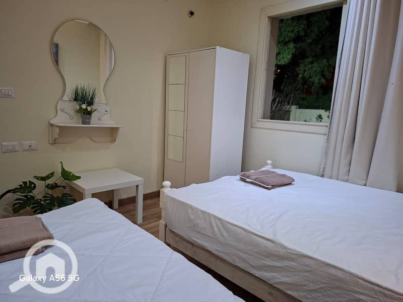 10 ec94cd4a-47d6-441f-8b70-823160530b87. jpeg