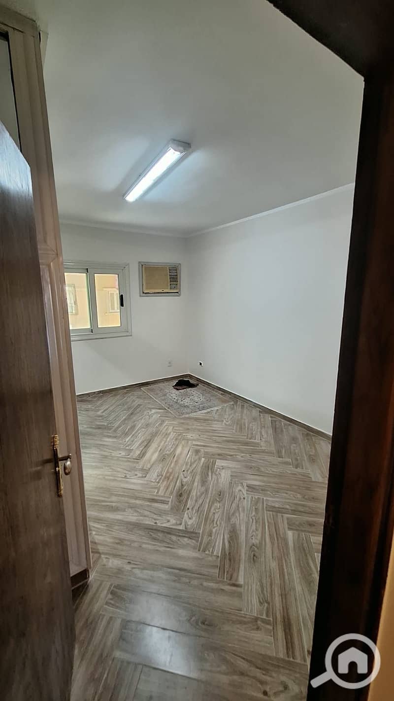 6 54d38785-1da6-4c5c-9d5f-a62f0b8d2a5c. jpeg