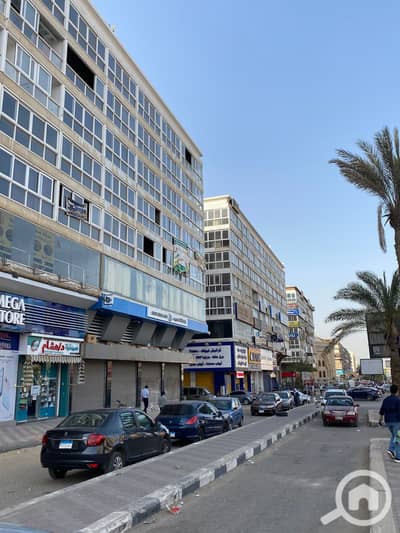 محلات تجارية  للبيع في 6 أكتوبر، الجيزة - IMG_1686. jpeg