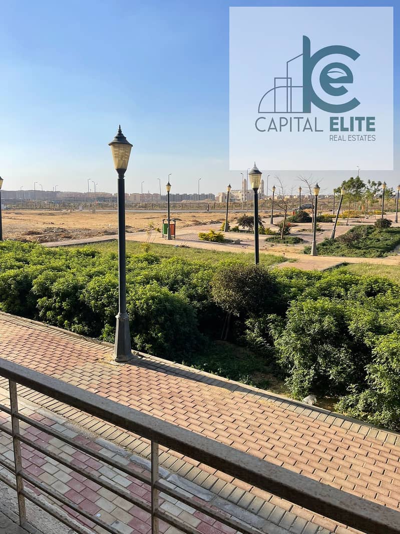 5 eb95c656-8937-4816-87fe-c27c528e42a0. jpg