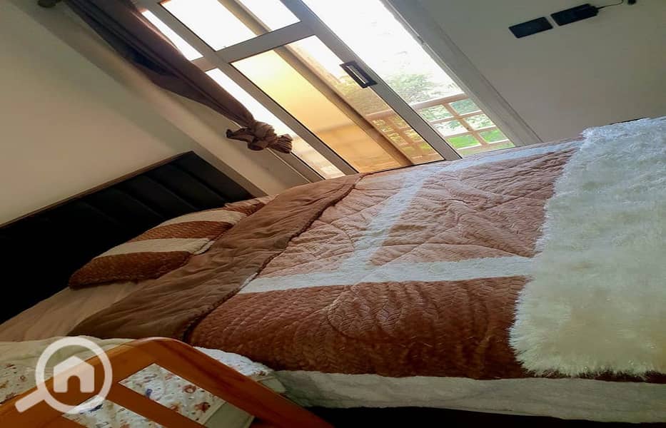 5 d81cf30f-3c50-4ee7-a2cc-e545cafd6c63. jpg