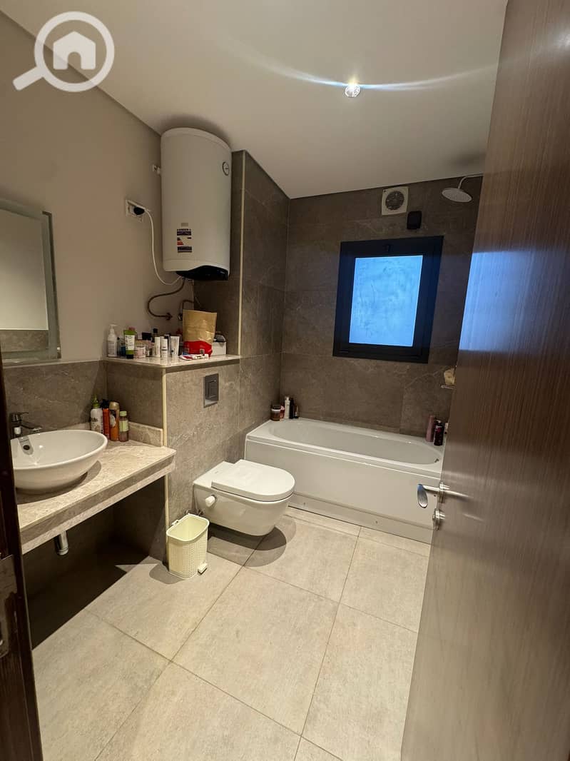 4 WhatsApp Image 2026-01-27 at 16.49. 26. jpeg