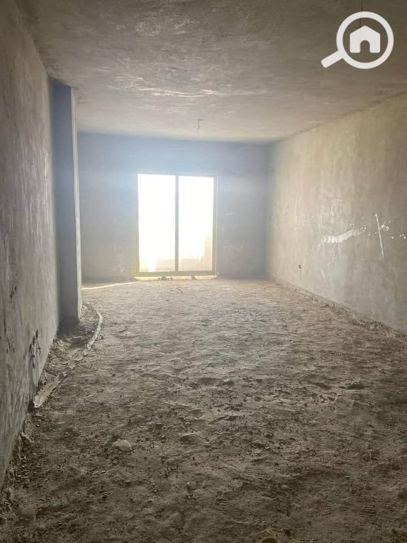 9 9d033879-31ad-4a1b-8153-9fee7903dc0a. jpg