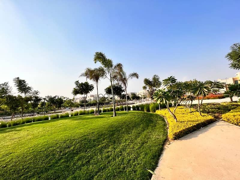 9 db855d70-9c48-40ba-95e1-c0be95dcb47d. jpg