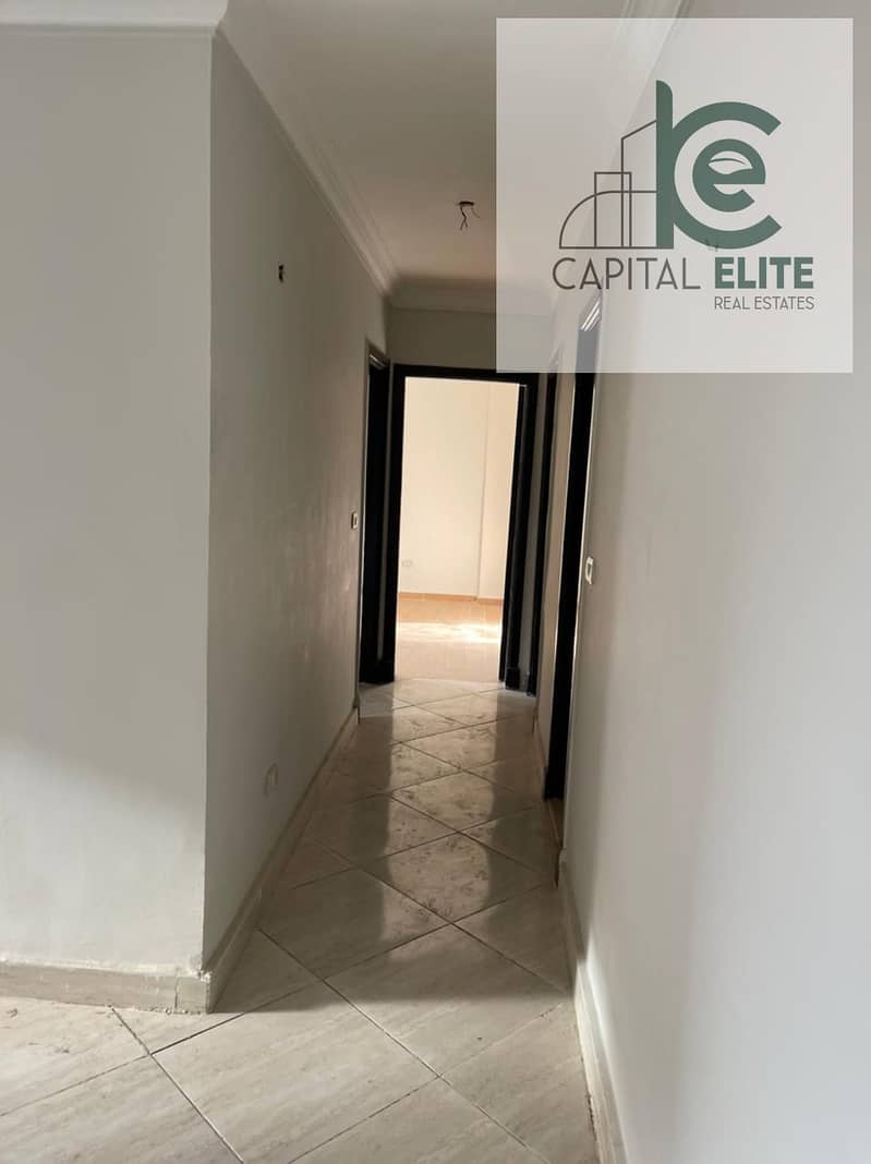 2 9e4071cd-4ca8-42c6-85cd-8a660ccb630a. jpg