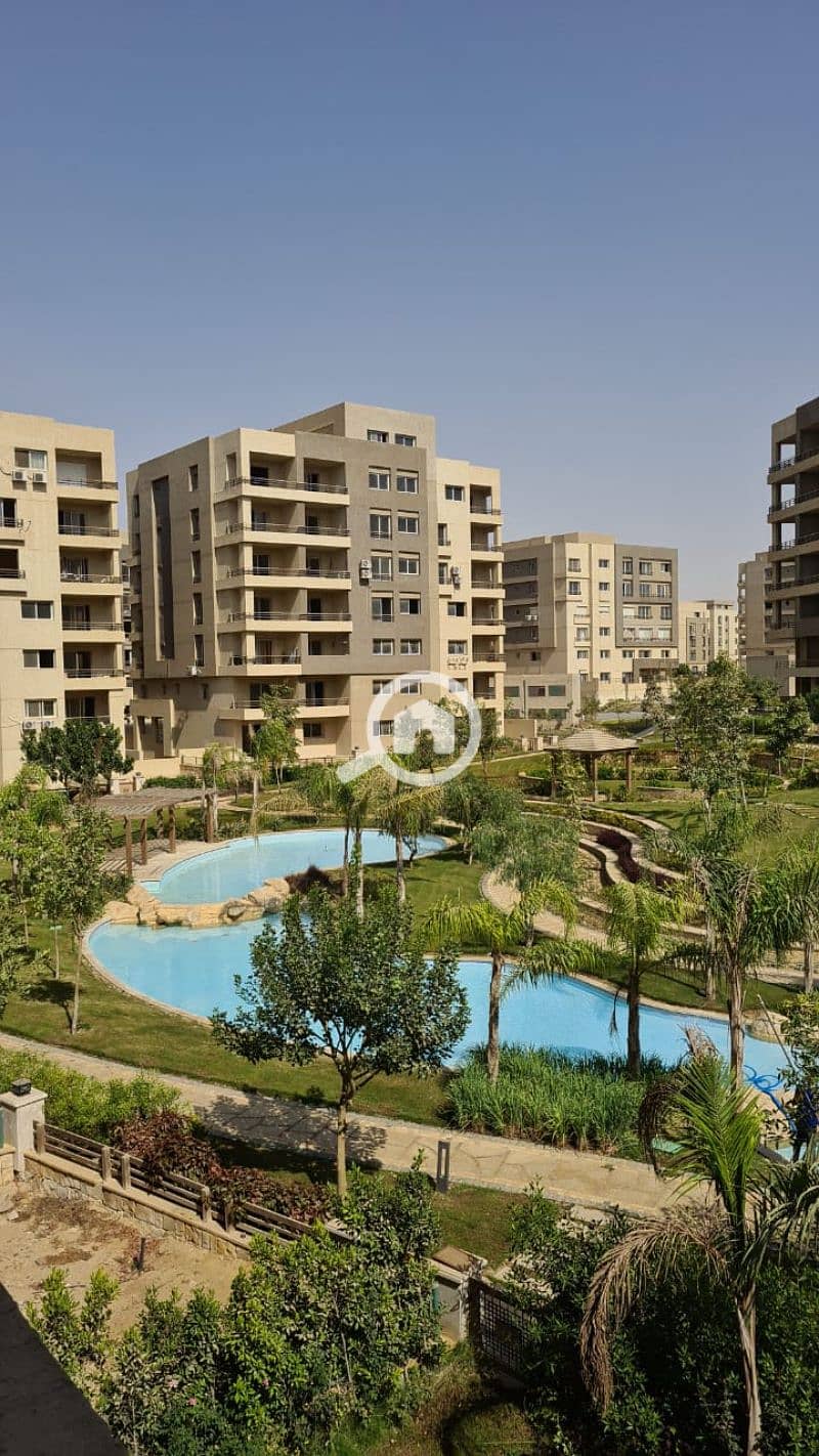 26 The_Square_cover_. jpg