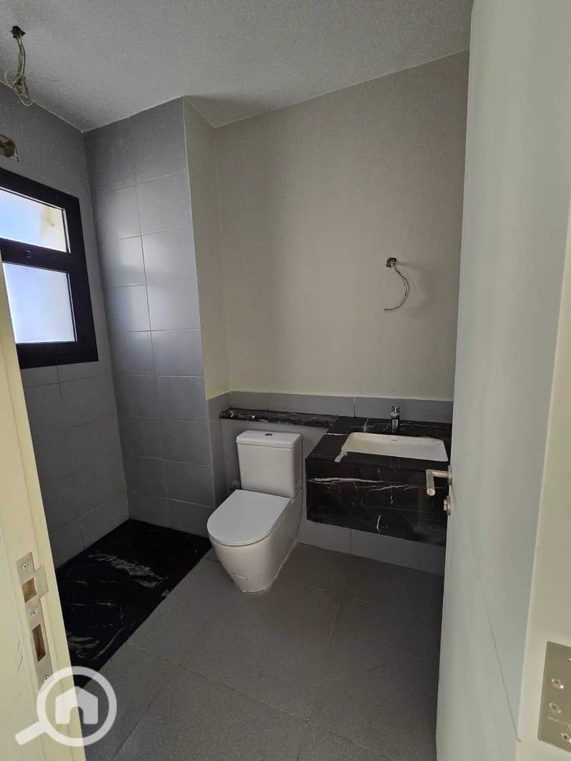 7 27896bba-2166-4509-a92e-ba34b421b907. jpg