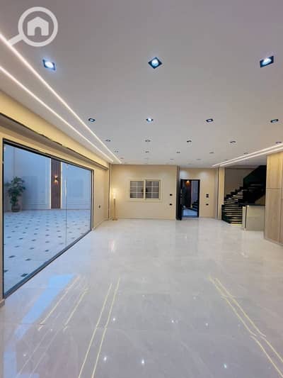 5 Bedroom Flat for Sale in Sheikh Zayed, Giza - WhatsApp Image 2026-01-29 at 12.45. 48 PM (2). jpeg