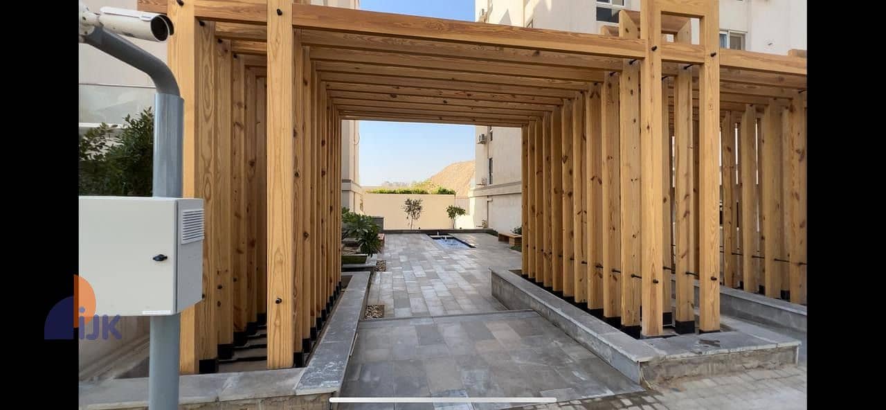 4 WhatsApp Image 2025-11-30 at 14.29. 58_77073182. jpg