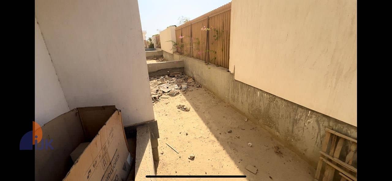 6 WhatsApp Image 2025-11-30 at 14.30. 08_f6b453da. jpg