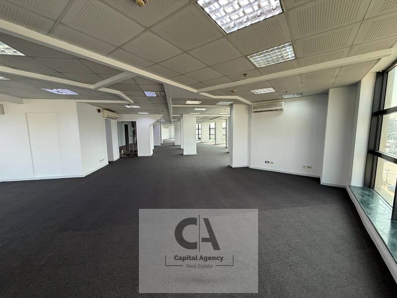 9 205ec494-e025-4d42-9e79-a0a6c8649d09. jpg