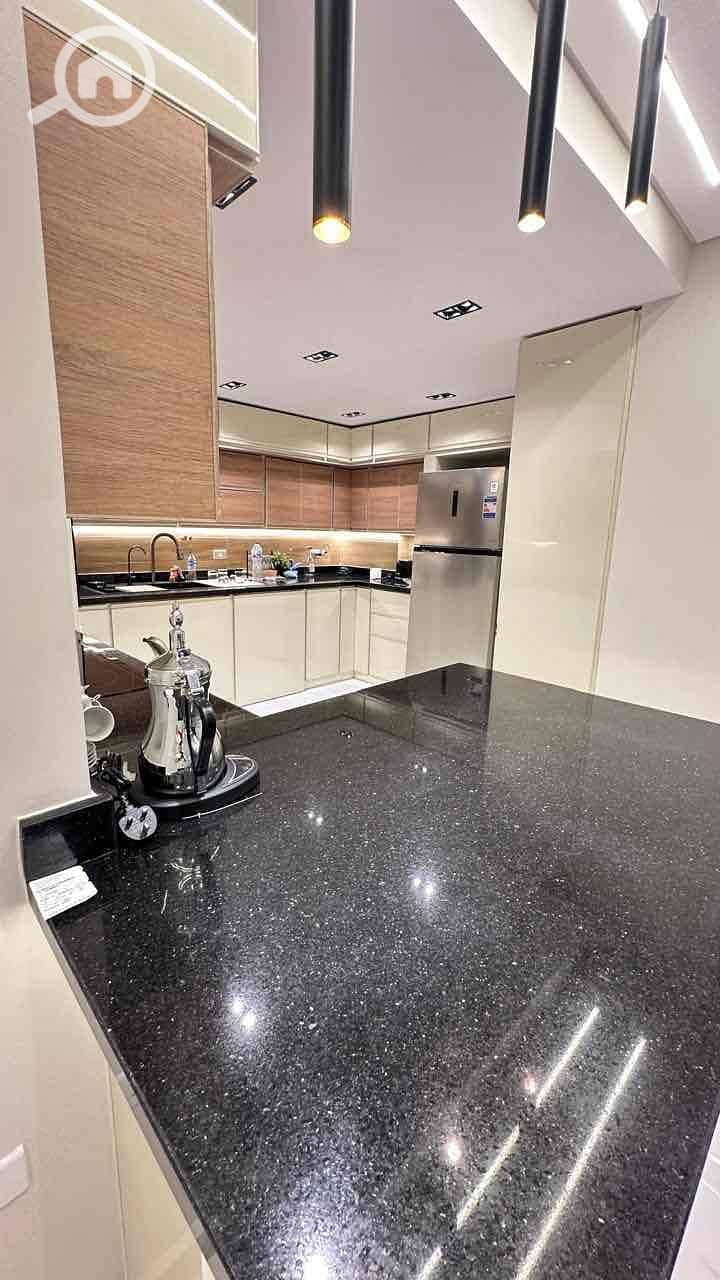 7 4cc7cc85-6cc4-4440-8760-43fd0a1848c5. jpg